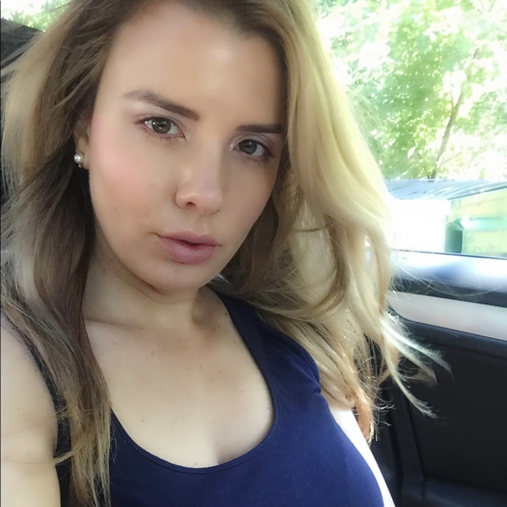 Meet your Posher, Francesca